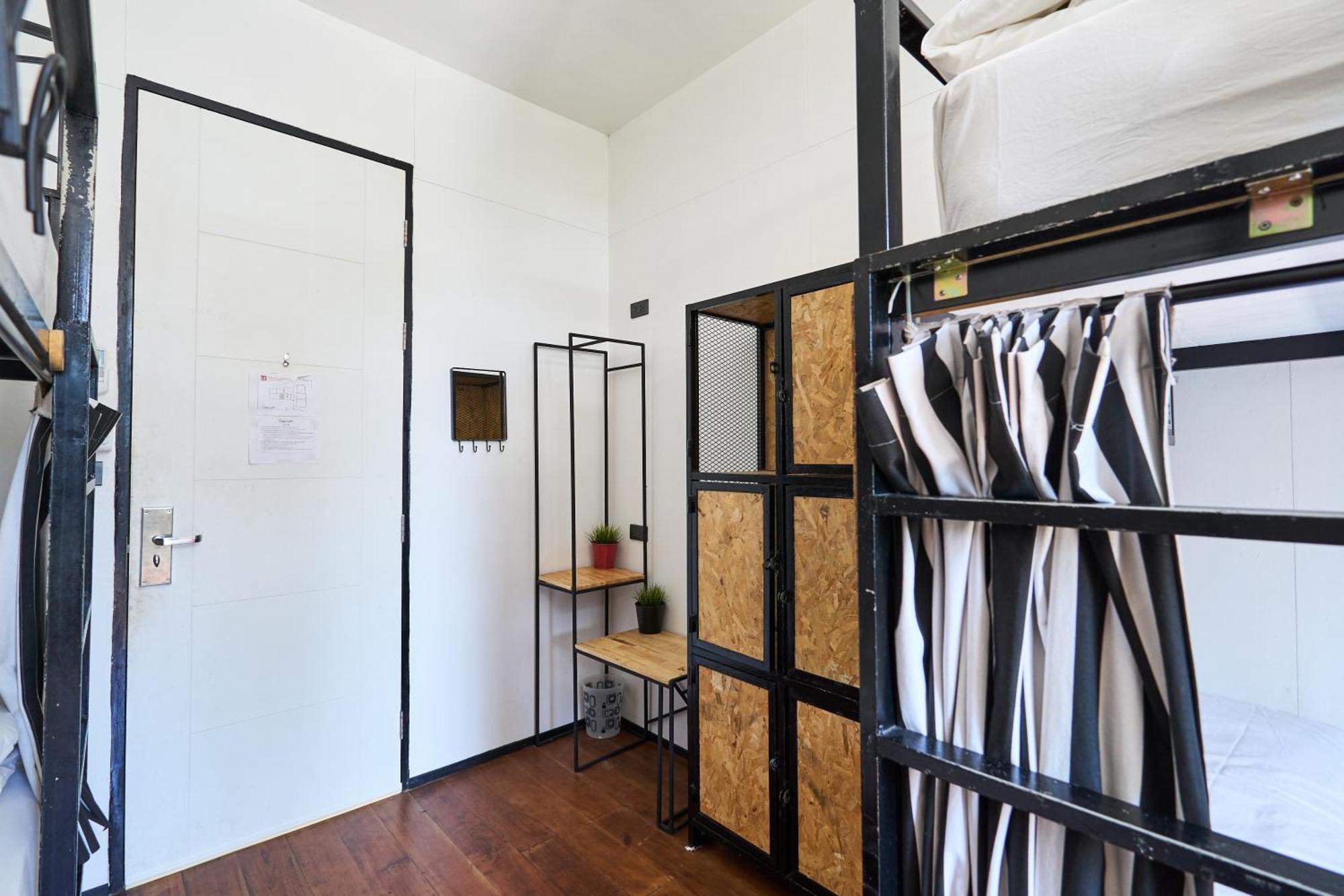 Sherloft Home & Hostel Chiang Mai Exteriör bild